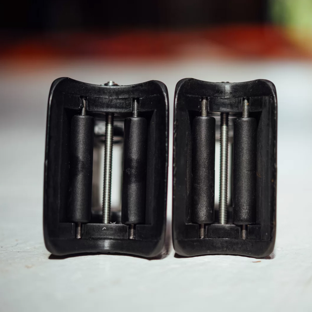 TekCam II: Easy rotation and gentle on the mast..